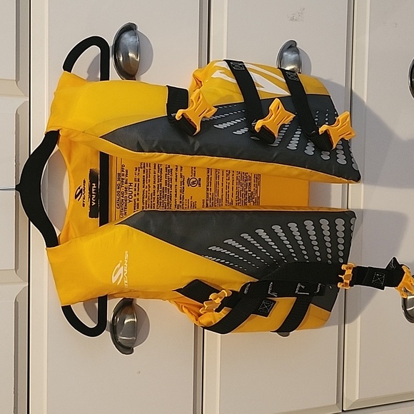 Youth life jacket floating device US Coast Guard Approved - Picture 1 of 5